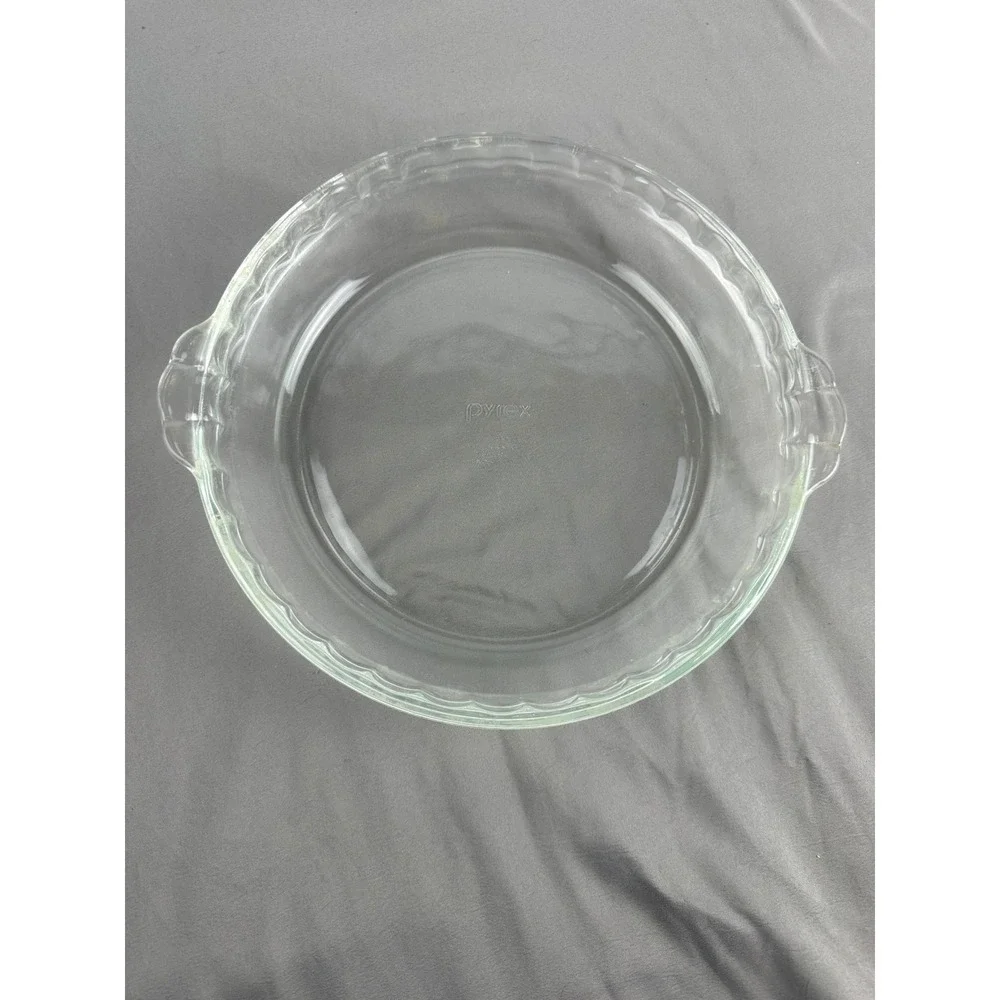 Vintage Pyrex #229 H15 9.5